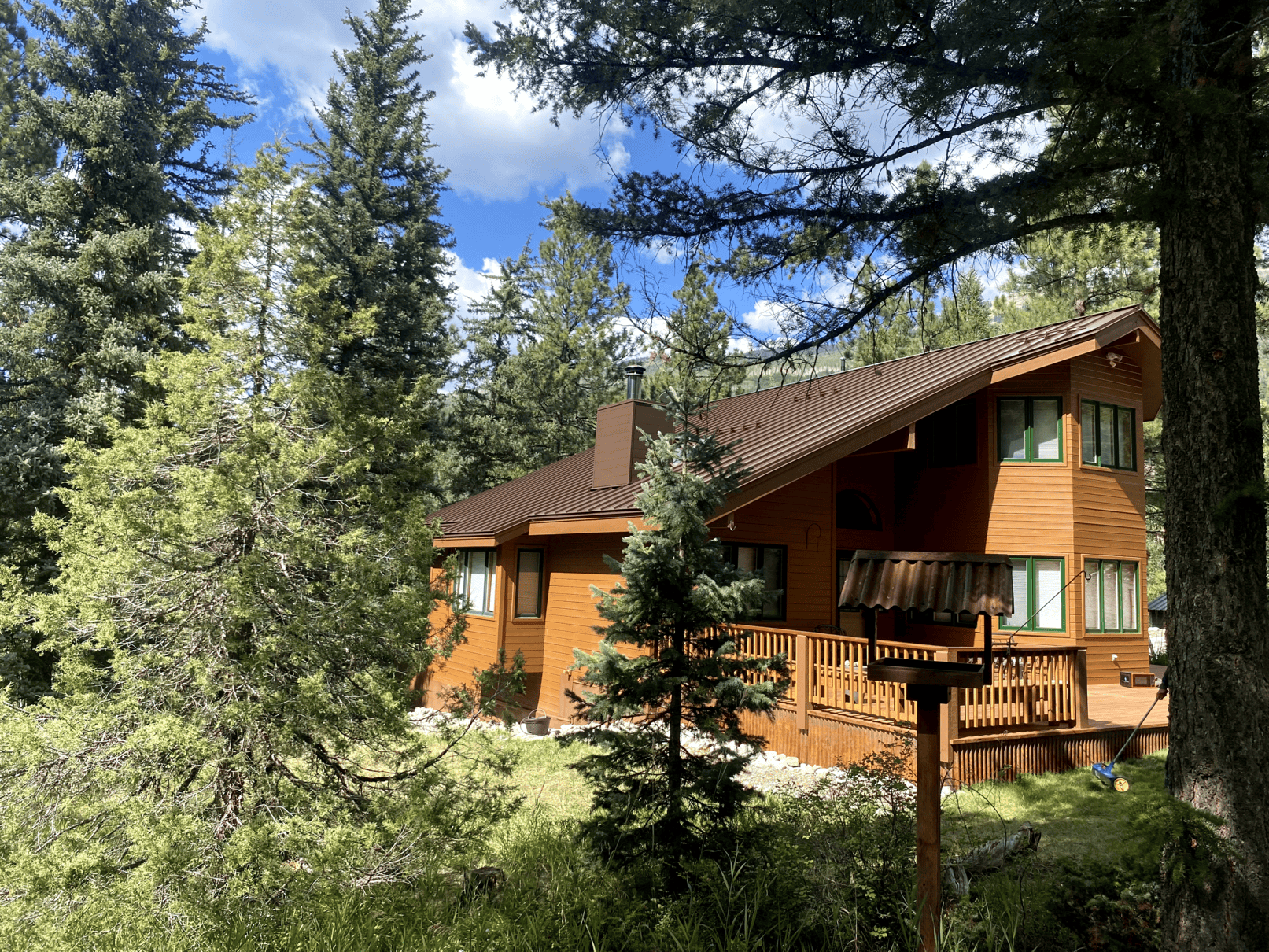 Emergency roof repair after wind damage in Aspen